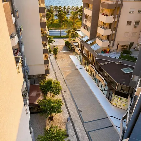 Bay Vlorë